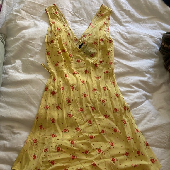 Realisation Par Isabelli Dress Silk Light Yellow Floral - Picture 4 of 5